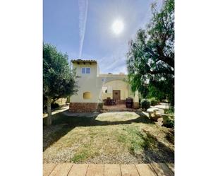 Vista exterior de Casa adosada en venda en Calvià amb Aire condicionat, Calefacció i Jardí privat