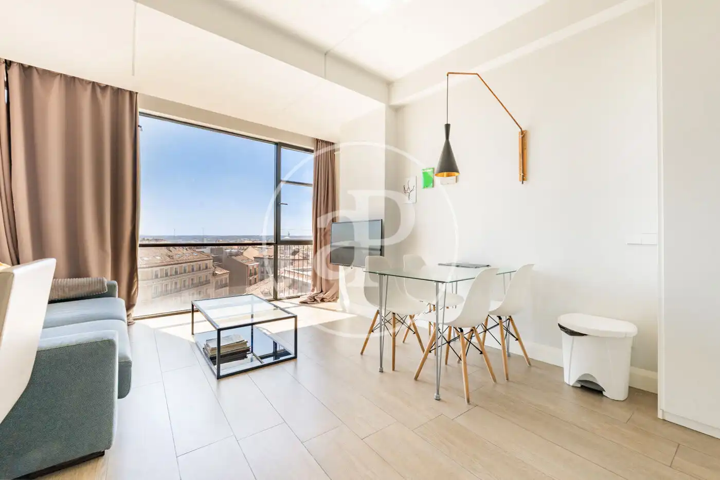 Außenansicht von Wohnung zur Miete in Madrid mit Klimaanlage, Heizung und Möbliert