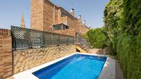 Piscina de Casa adosada en venda en  Granada Capital amb Aire condicionat, Terrassa i Piscina