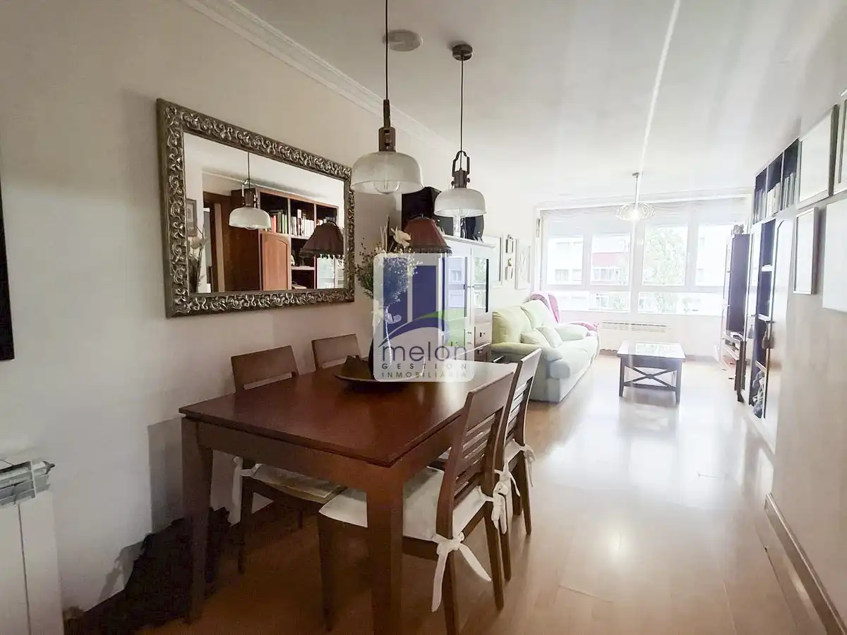 Comedor de Piso en venta en Burgos
