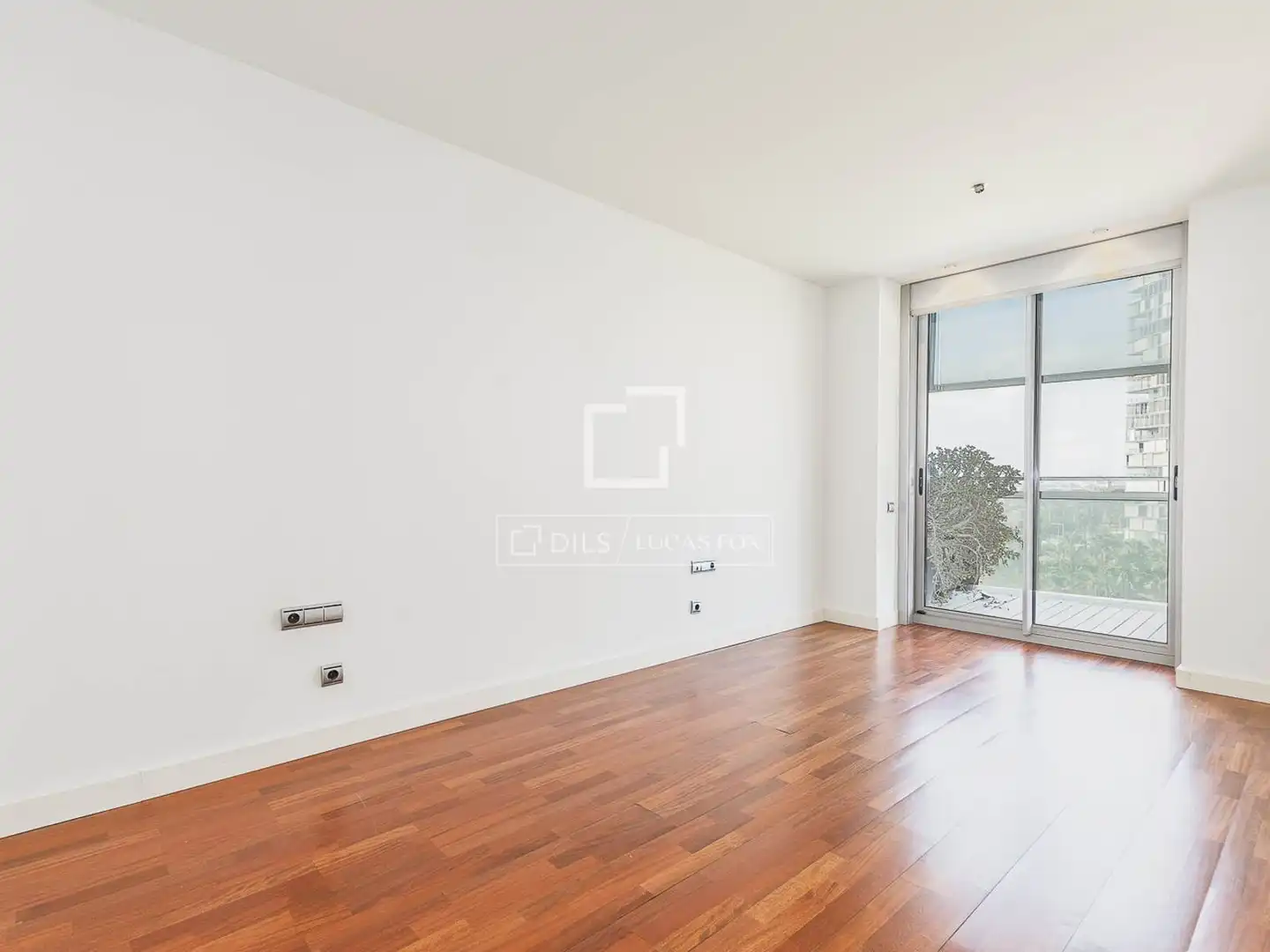 Habitación de Piso en venta en Barcelona con Aire acondicionado, Calefacción y Jardín privado
