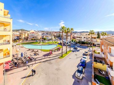 Appartamento con balcone in vendita a Centre