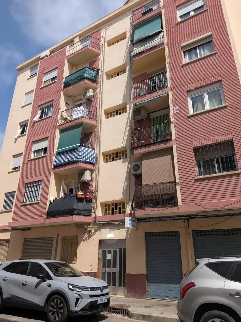 Vista exterior de Apartament en venda en Valencia amb Calefacció, Traster i Balcó