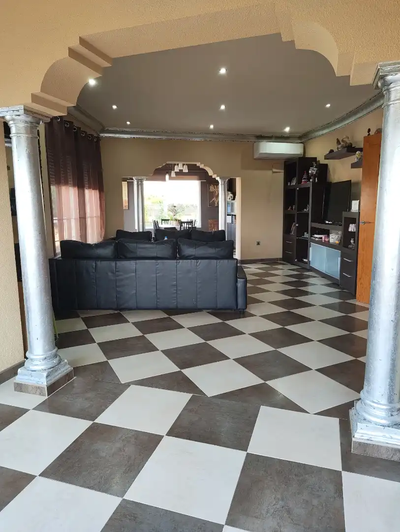 Sala d'estar de Casa o xalet en venda en Benalmádena amb Aire condicionat, Calefacció i Jardí privat