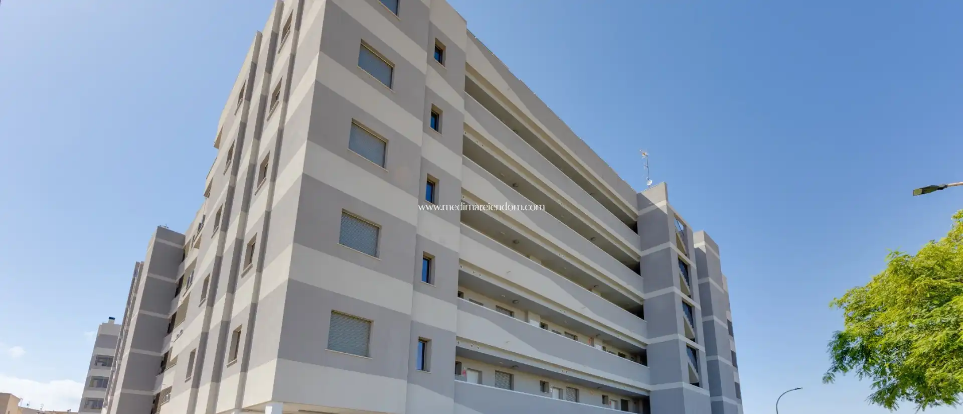 Vista exterior de Apartament en venda en Santa Pola amb Aire condicionat, Calefacció i Terrassa