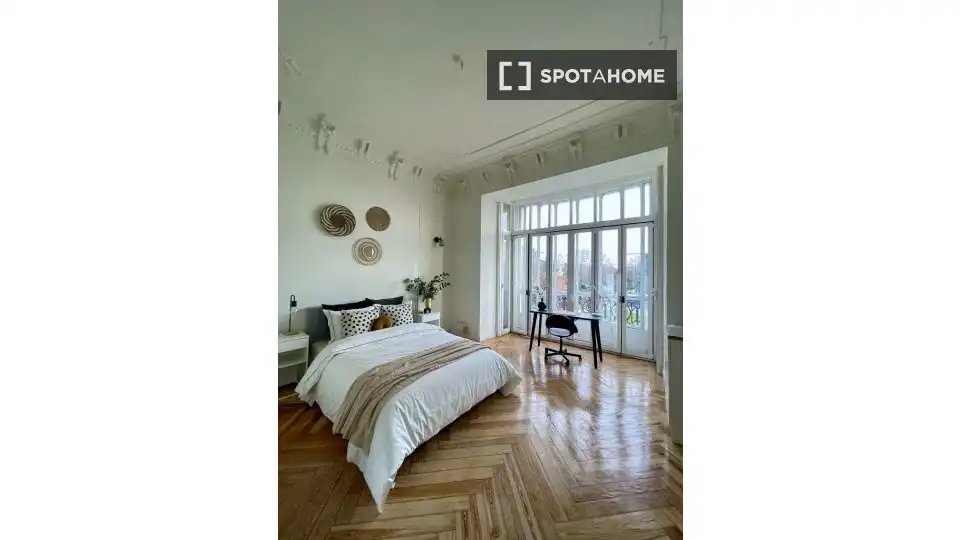 Bedroom of Flat for share in Madrid  with Air Conditioner, Heating and Furnished
