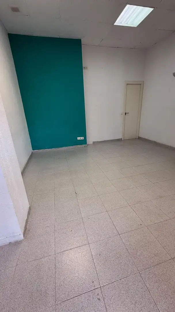 Local comercial en venda a Avenida del Mossèn Jaume Soler, imagen 3