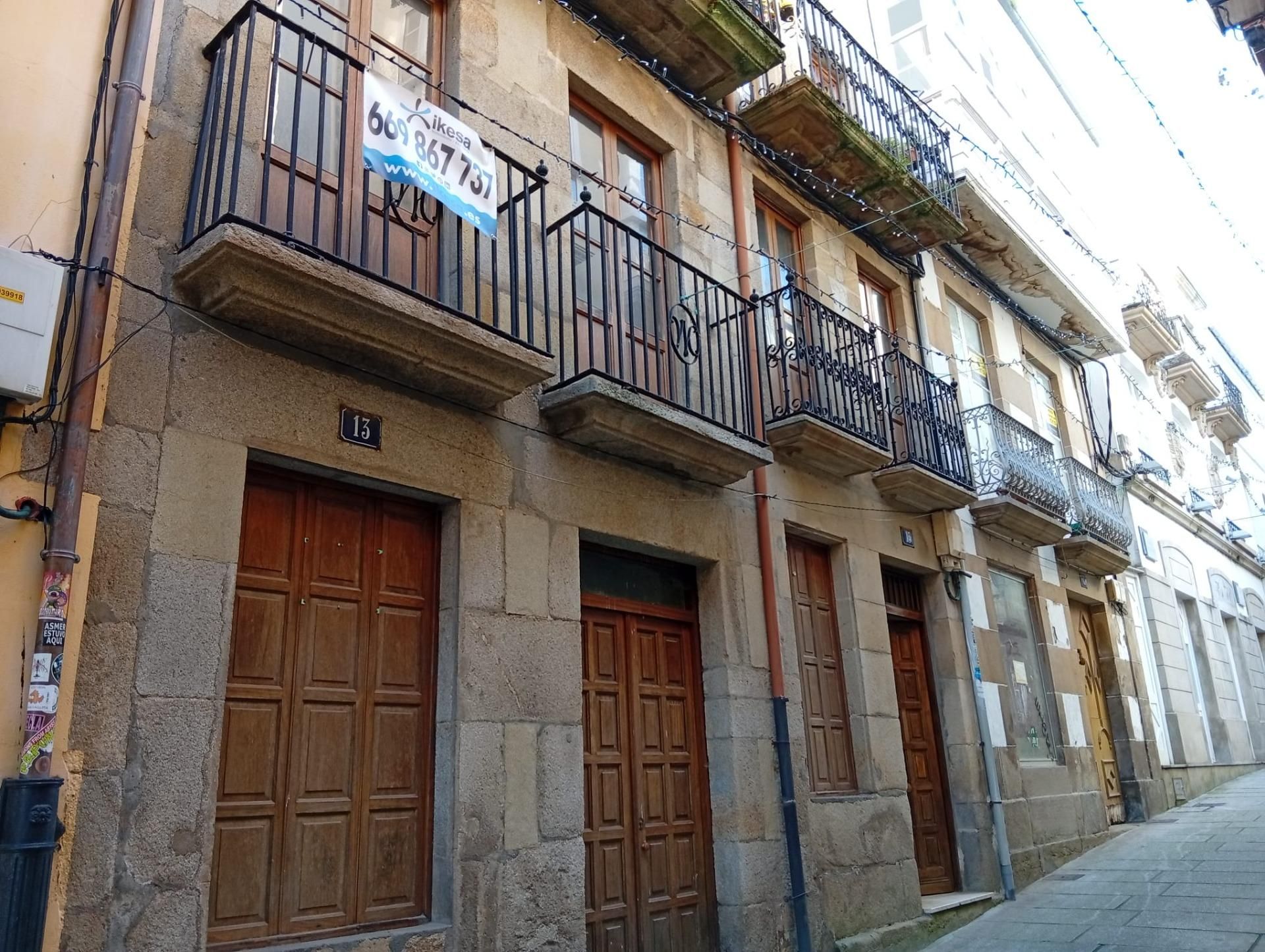 Vista exterior de Piso en venta en Viveiro con Terraza y Balcón