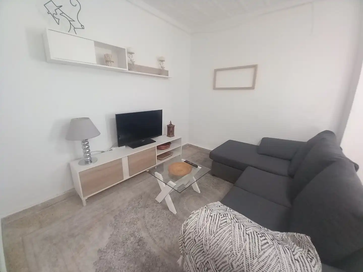 Wohnzimmer von Wohnung zur Miete in Ronda mit Klimaanlage, Heizung und Abstellraum