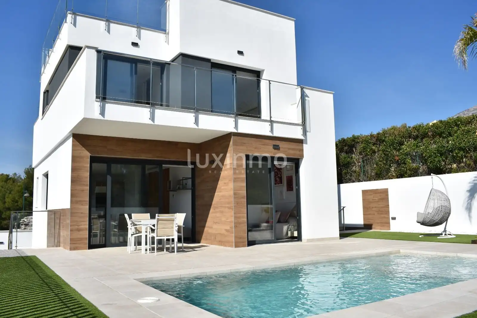 Casa aparellada amb piscina en venda a Coloma, imagen 2