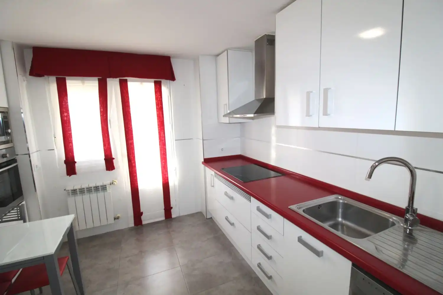 Kitchen of Duplexes for sale in Ciudad Real  with Air Conditioner, Heating and Parquet flooring