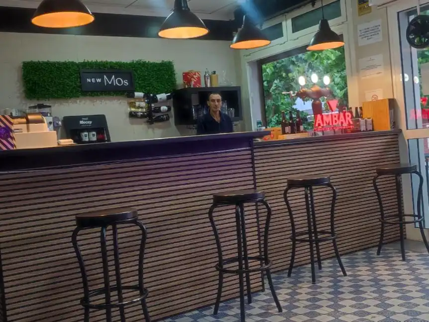 Business premises to rent in Calle Cambrils 23, imagen 9