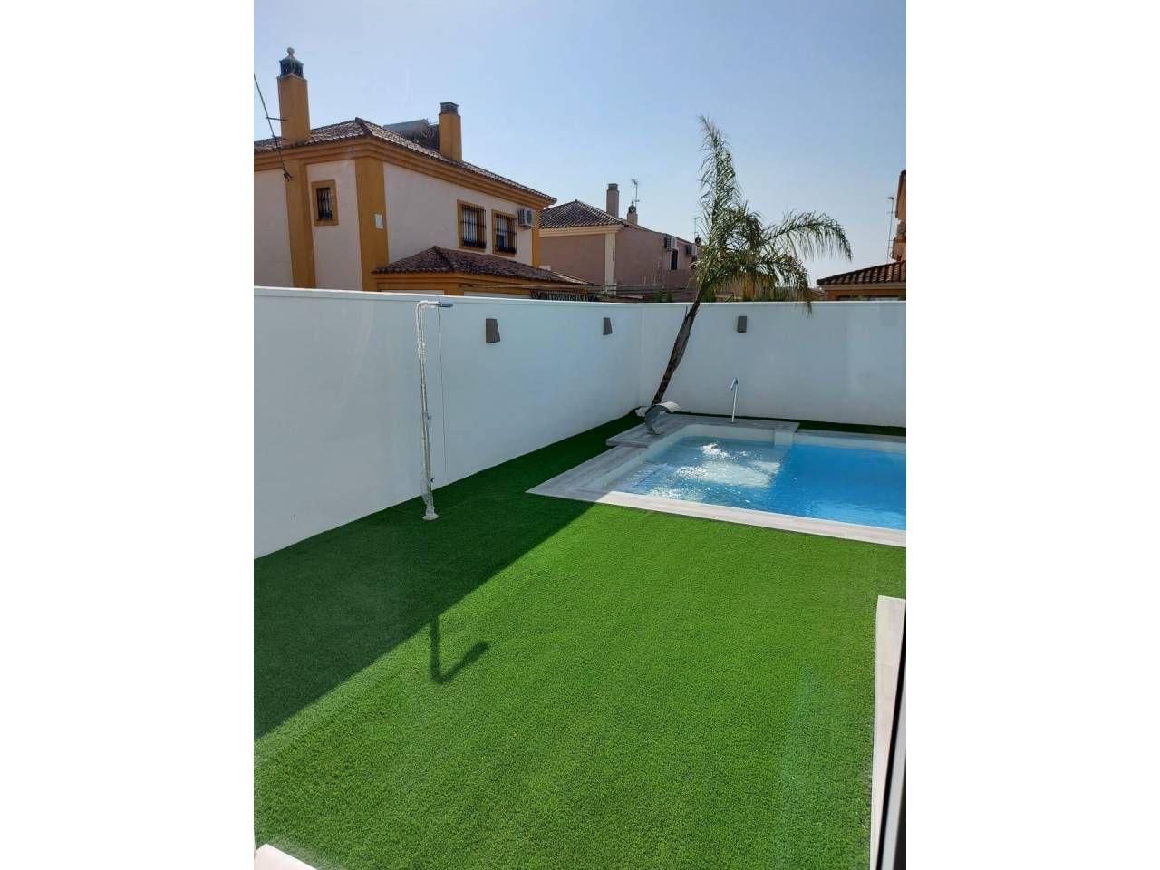 Swimming pool of House or chalet for sale in Montequinto  with Air Conditioner and Furnished