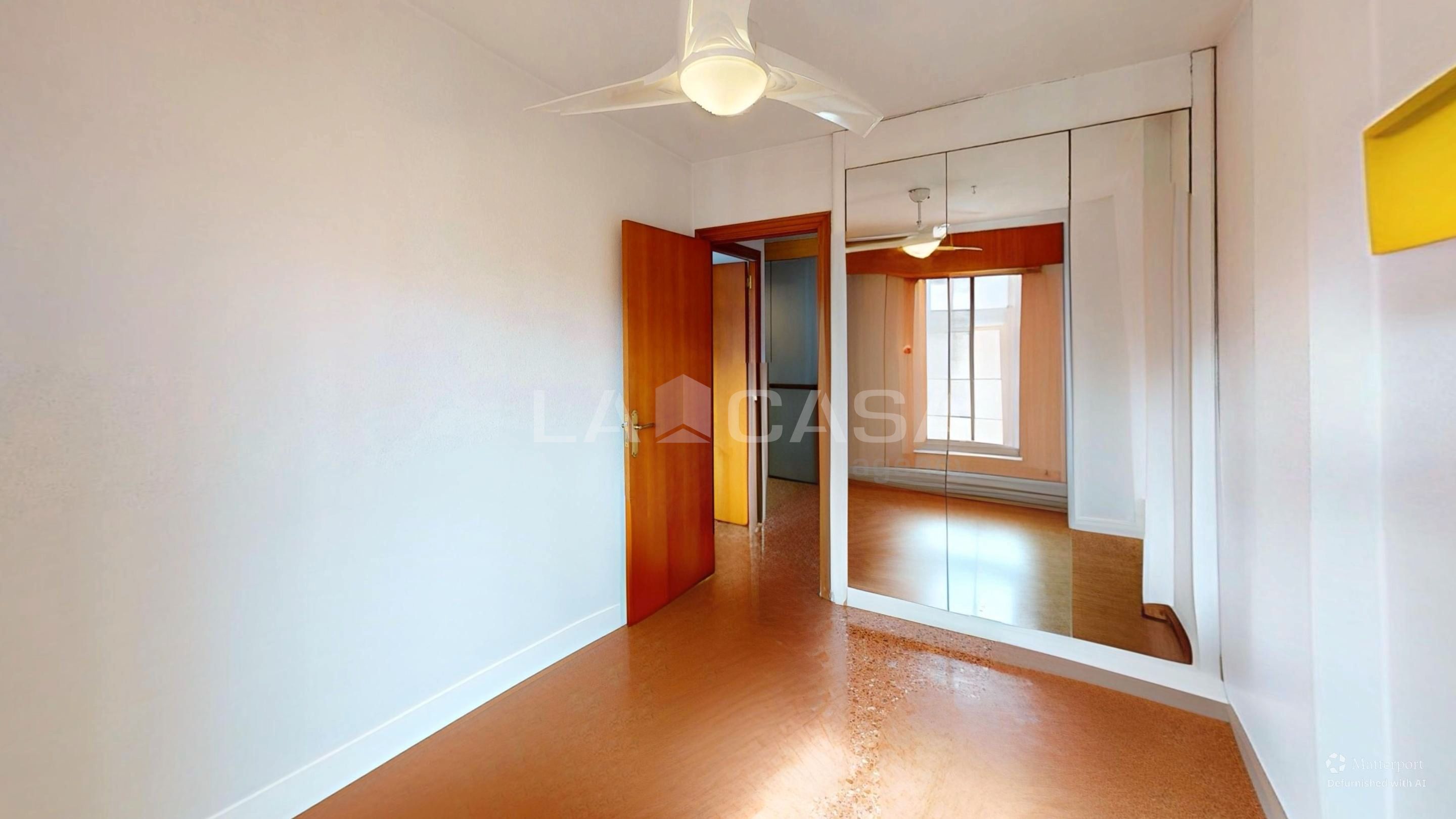 Bedroom of Flat for sale in  Valencia Capital  with Balcony