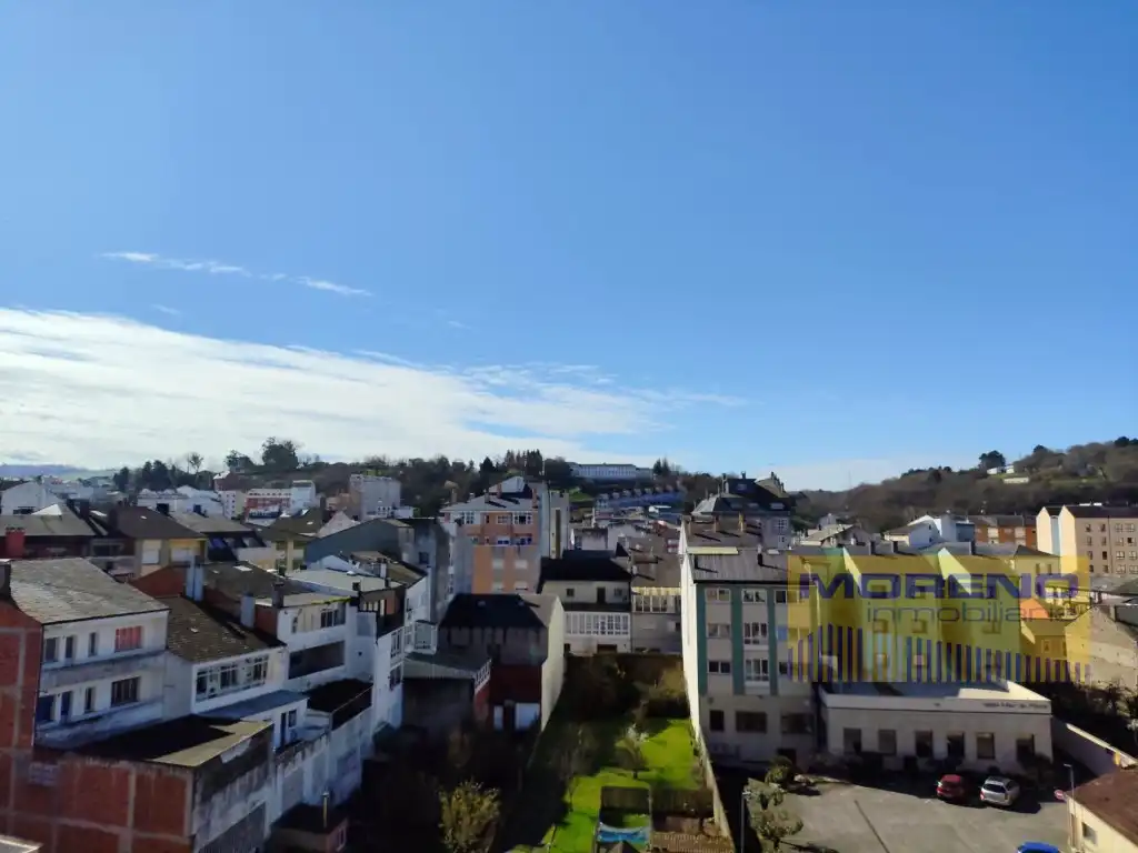 Vista exterior de Piso en venta en Sarria