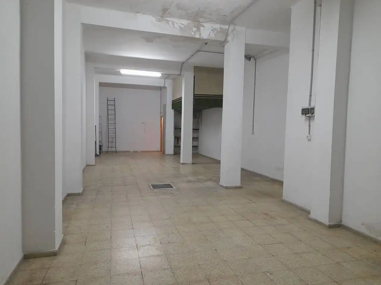 Local comercial en venda a Calle TIZONA, imagen 2