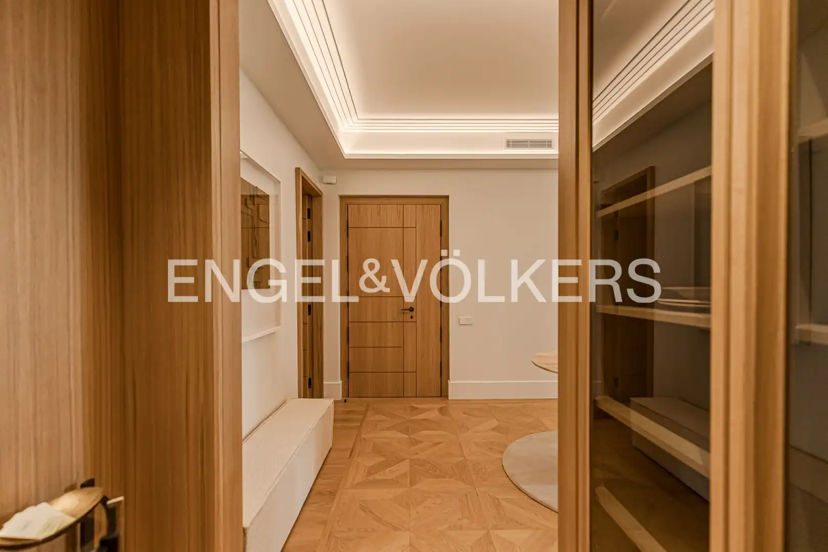 Wohnung zum Verkauf in Madrid mit Klimaanlage, Heizung und Terrasse