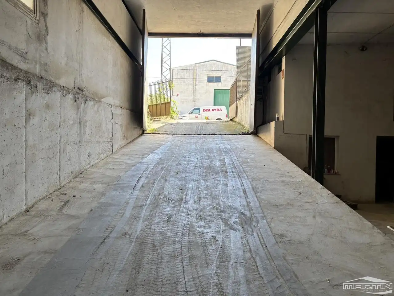 Industrial building to rent in Yesares