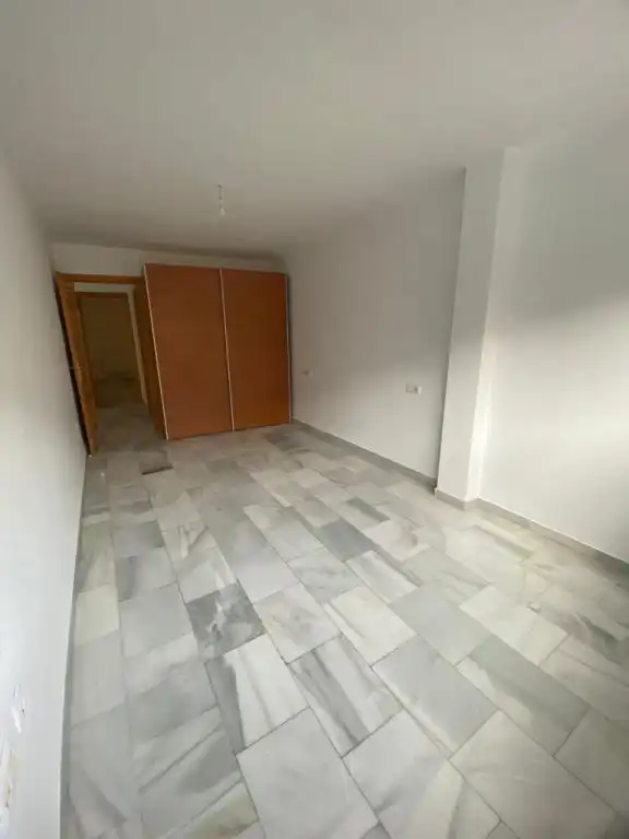 Apartamento de alquiler en Armilla con Calefacción y Piscina comunitaria
