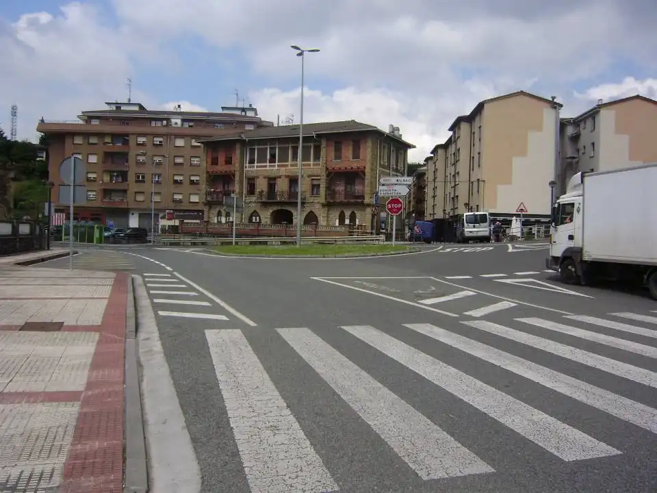 Vista exterior de Local de lloguer en Zaldibar