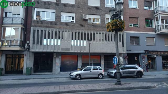 Local comercial en Venta en Calle Acera del Darro en Fígares
