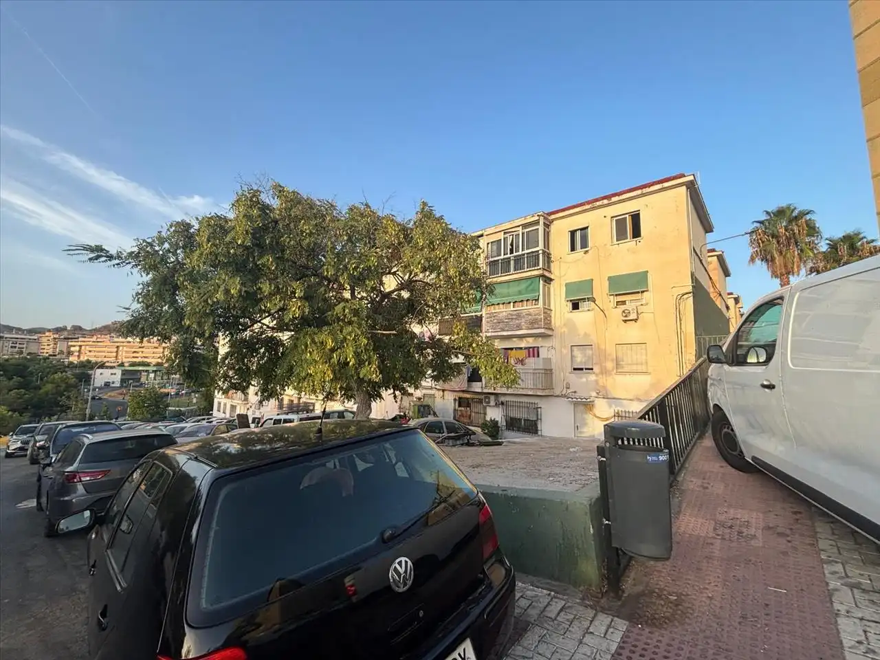 Pis en venda a Genoveses, La Florida - Parque Norte