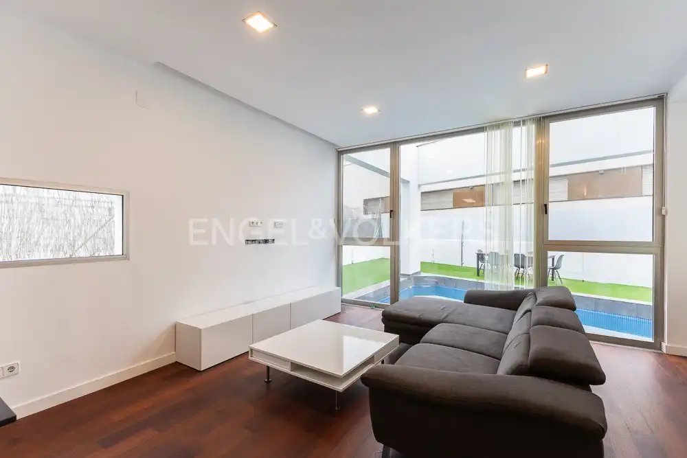 Living room of Houses for rent in Godella  with Air Conditioner, Heating and Private garden