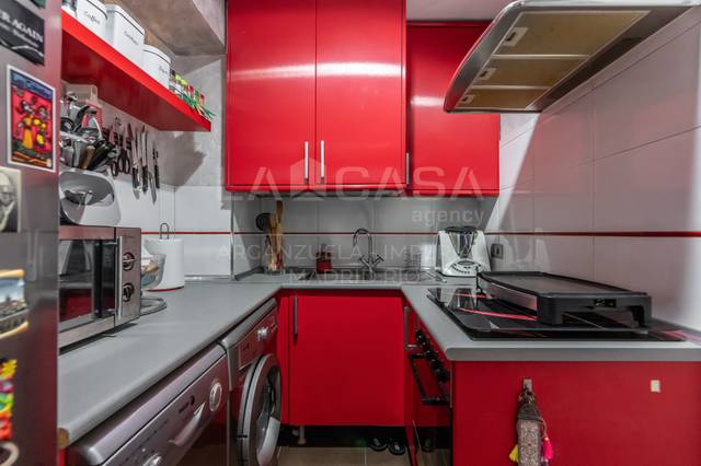 Piso en Venta en Calle SAN AMBROSIO en Los Cármenes