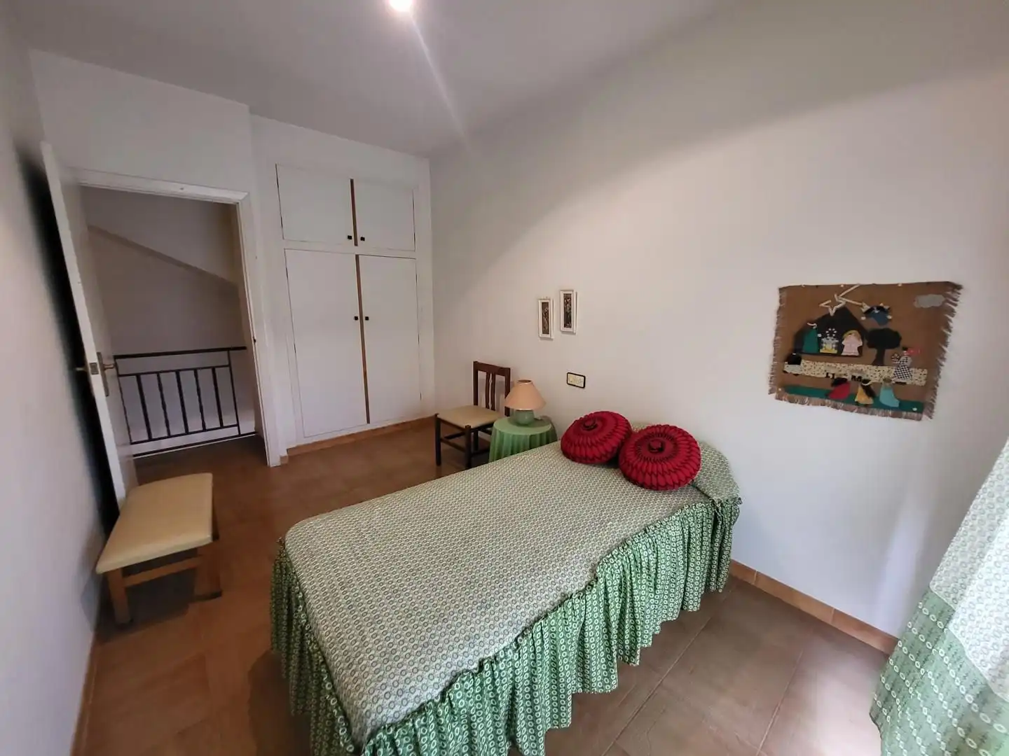 Dormitori de Casa o xalet en venda en El Picazo   amb Calefacció, Terrassa i Moblat