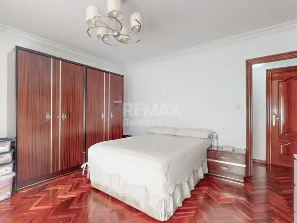Bedroom of Flat for sale in Vigo   with Heating, Parquet flooring and Terrace