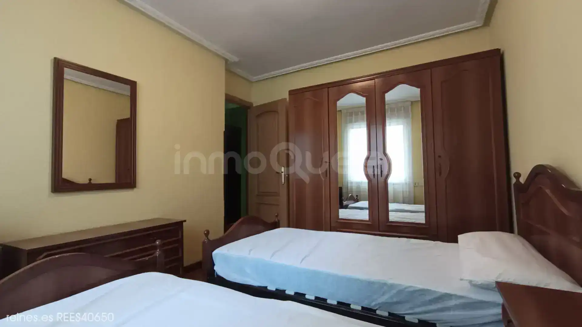 Schlafzimmer von Wohnung zur Miete in Oviedo  mit Möbliert