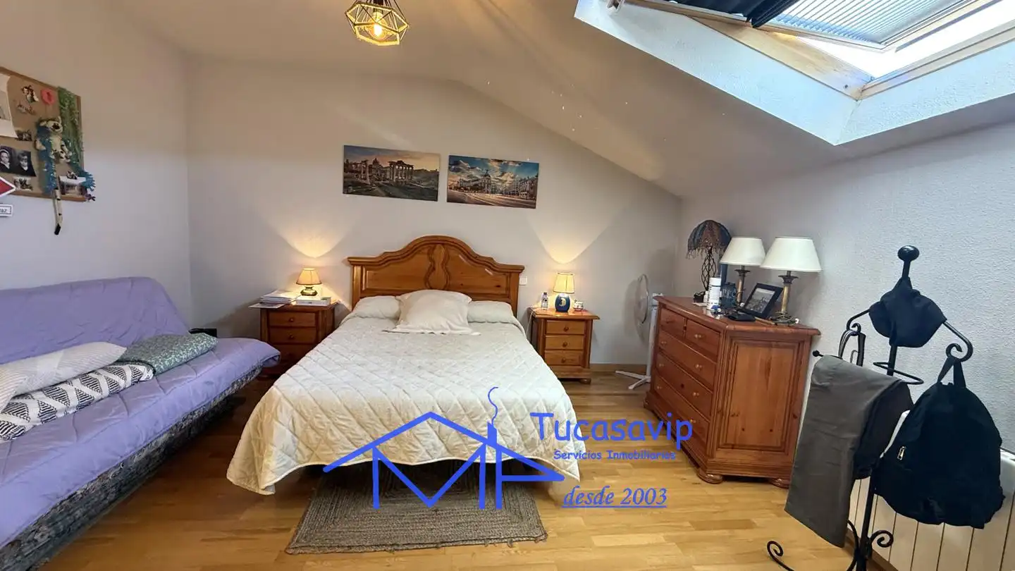 Schlafzimmer von Wohnung zum Verkauf in El Tiemblo  mit Balkon