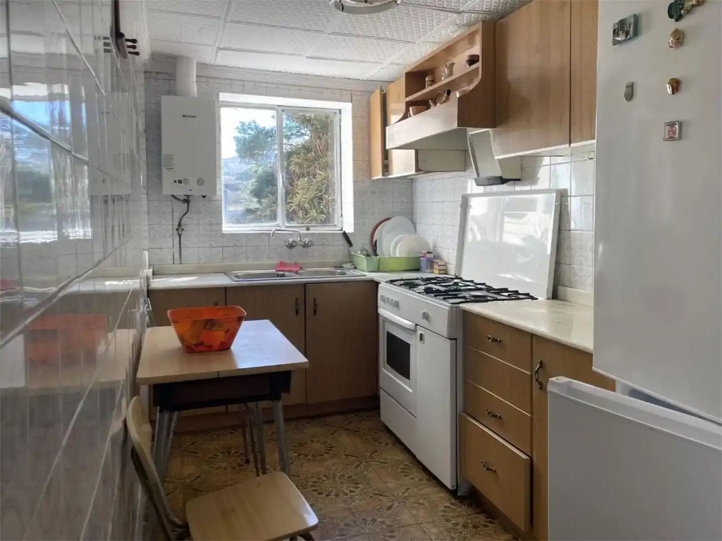 Kitchen of Detached homes for sale in Planes