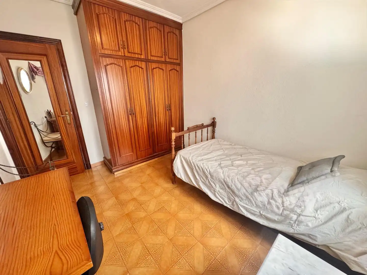 Habitación de Piso en venta en Orihuela con Aire acondicionado, Calefacción y Balcón