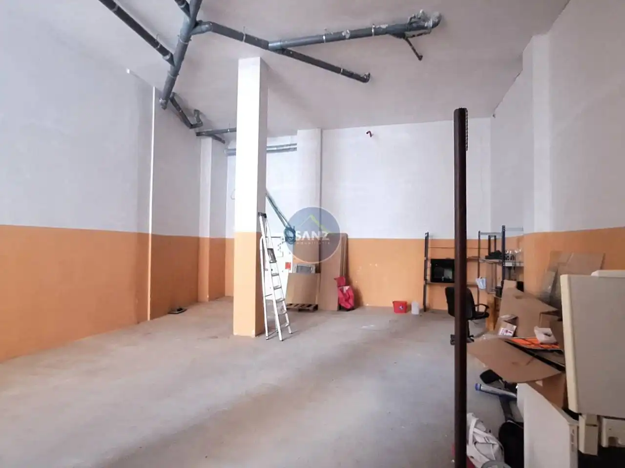 Local comercial en alquiler en Avenida Treballadors, imagen 2