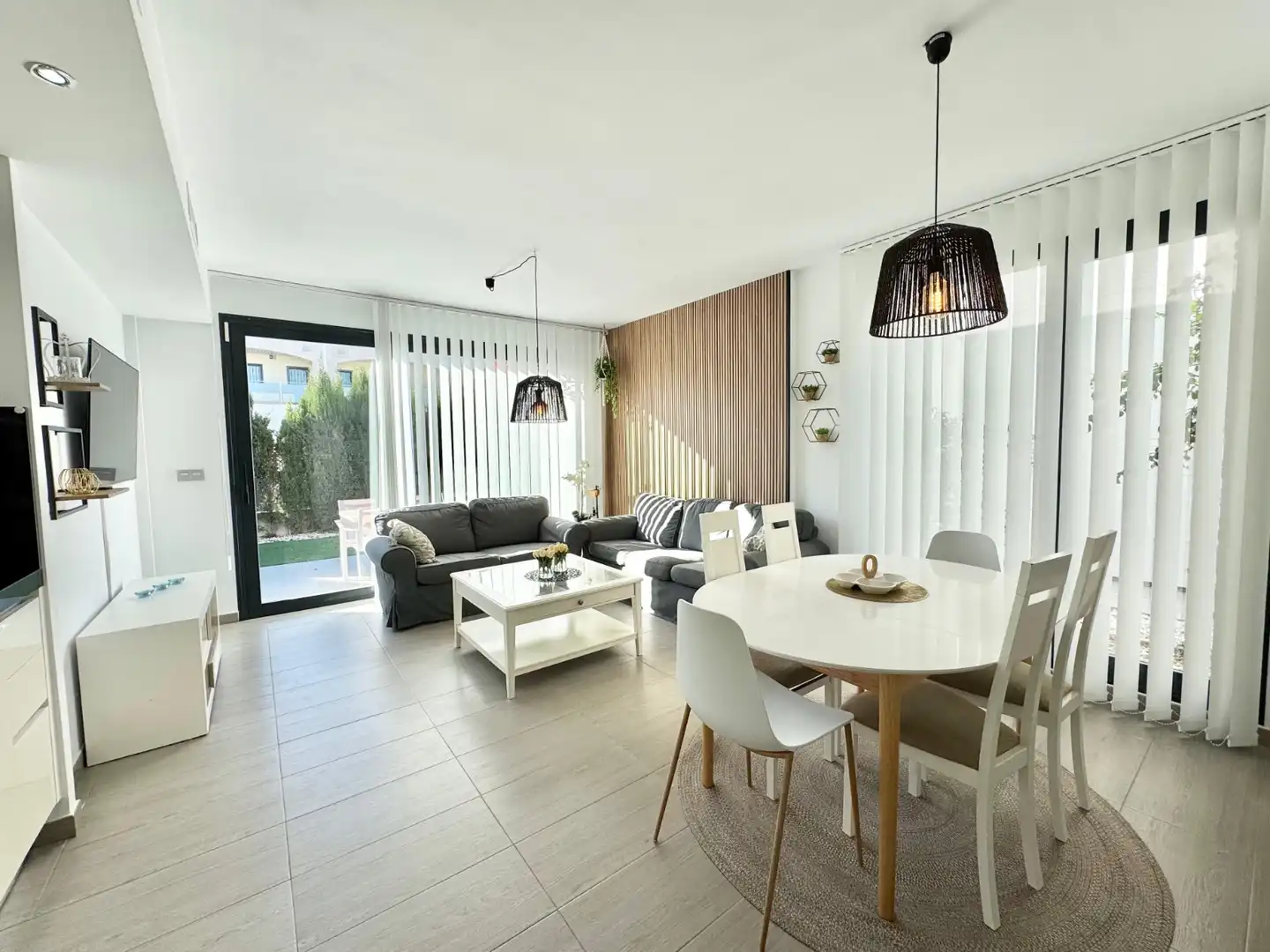 Casa con terraza en alquiler en Los Balcones - Los Altos, imagen 12