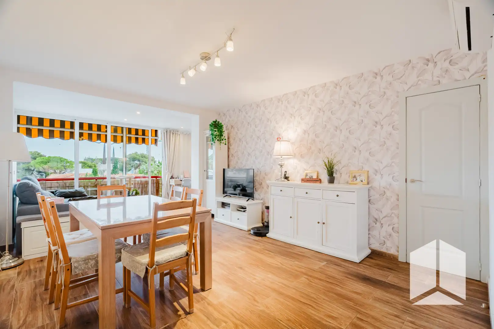 Àtic amb piscina en venda a Carrer de les Botigues, imagen 7