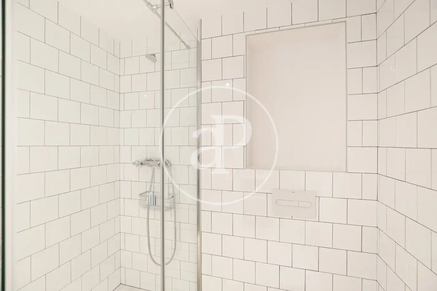 Baño de Piso en venta en Barcelona con Aire acondicionado, Calefacción y Balcón