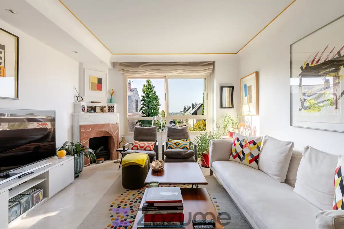 Living room of Flat for rent in Pozuelo de Alarcón  with Air Conditioner, Heating and Parquet flooring