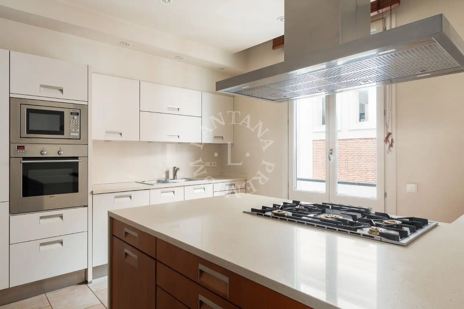 Cocina de Piso en venta en Barcelona con Trastero