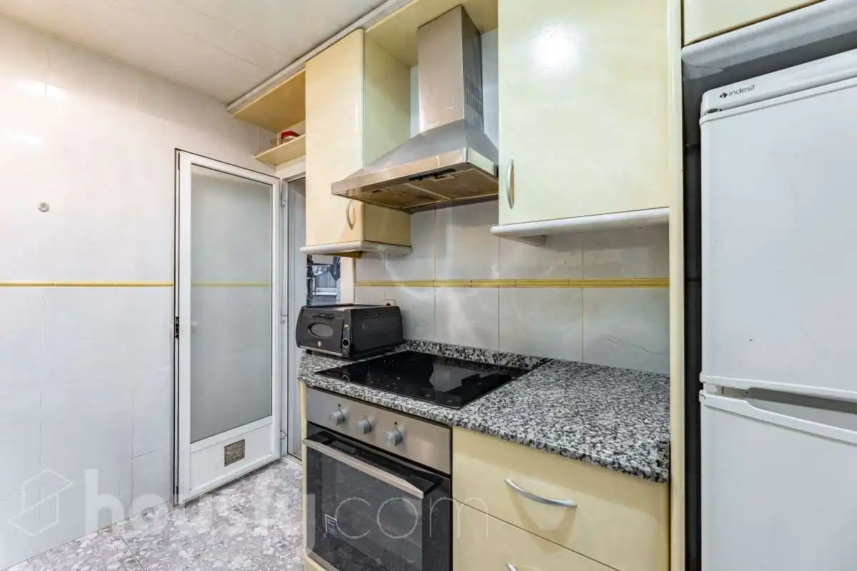Cocina de Piso en venta en Barcelona con Aire acondicionado y Amueblado