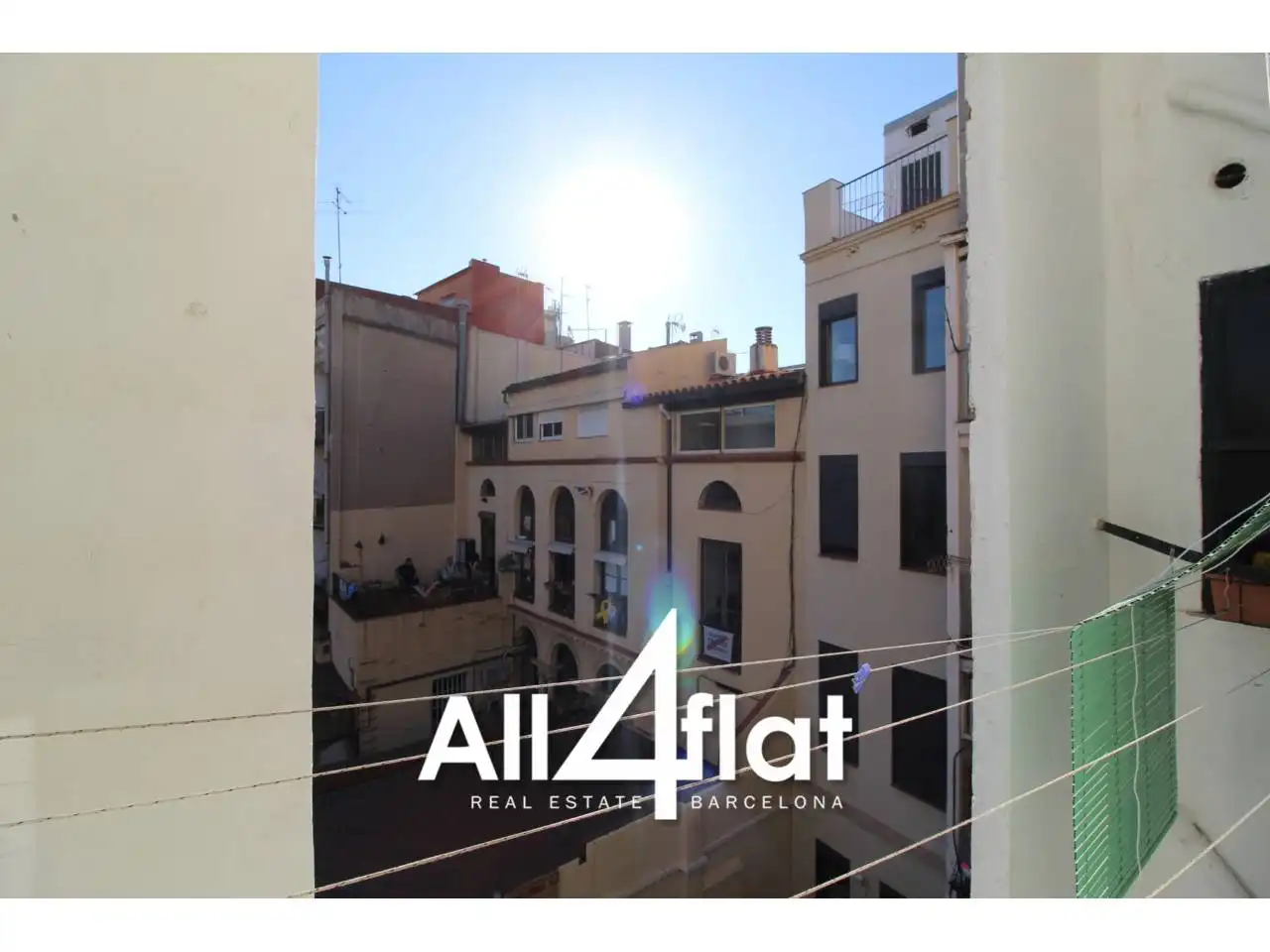 Exterior view of Study for rent in Barcelona  with Air Conditioner, Parquet flooring and Furnished