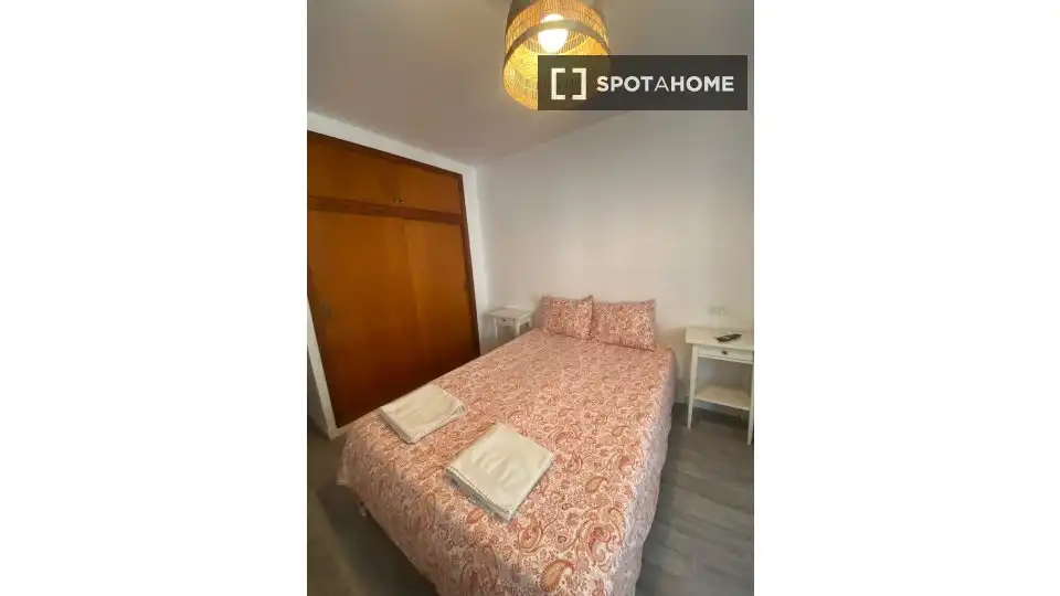 Bedroom of Flat for share in  Palma de Mallorca  with Air Conditioner, Terrace and Furnished
