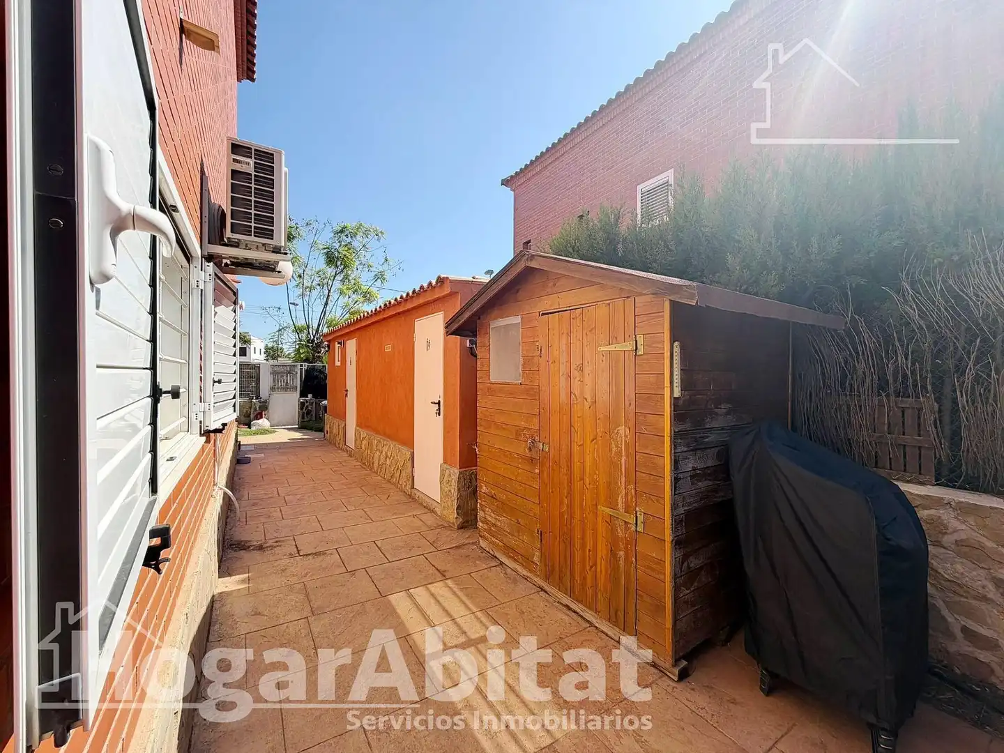 Exterior view of Houses for sale in Moncada  with Air Conditioner, Heating and Private garden