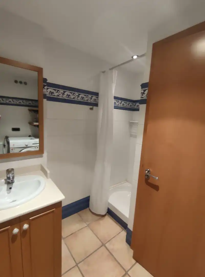 Bathroom of Flat for rent in Manresa  with Furnished
