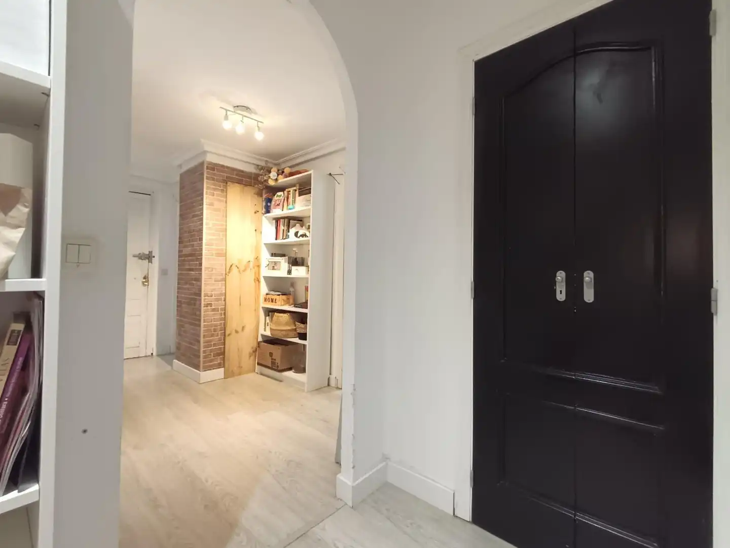 Wohnung zum Verkauf in Córdoba mit Klimaanlage, Terrasse und Balkon
