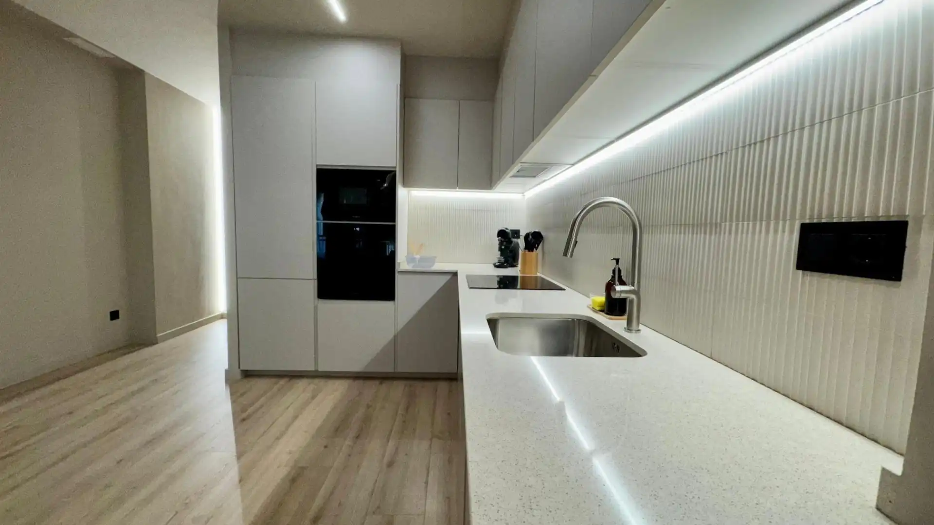 Cocina de Piso de alquiler en Barcelona con Aire acondicionado, Calefacción y Amueblado