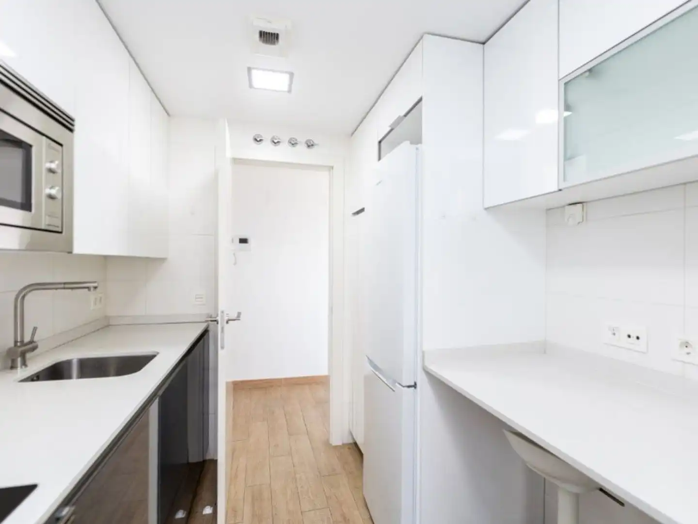 Cuina de Pis en venda en Madrid amb Aire condicionat, Terrassa i Traster
