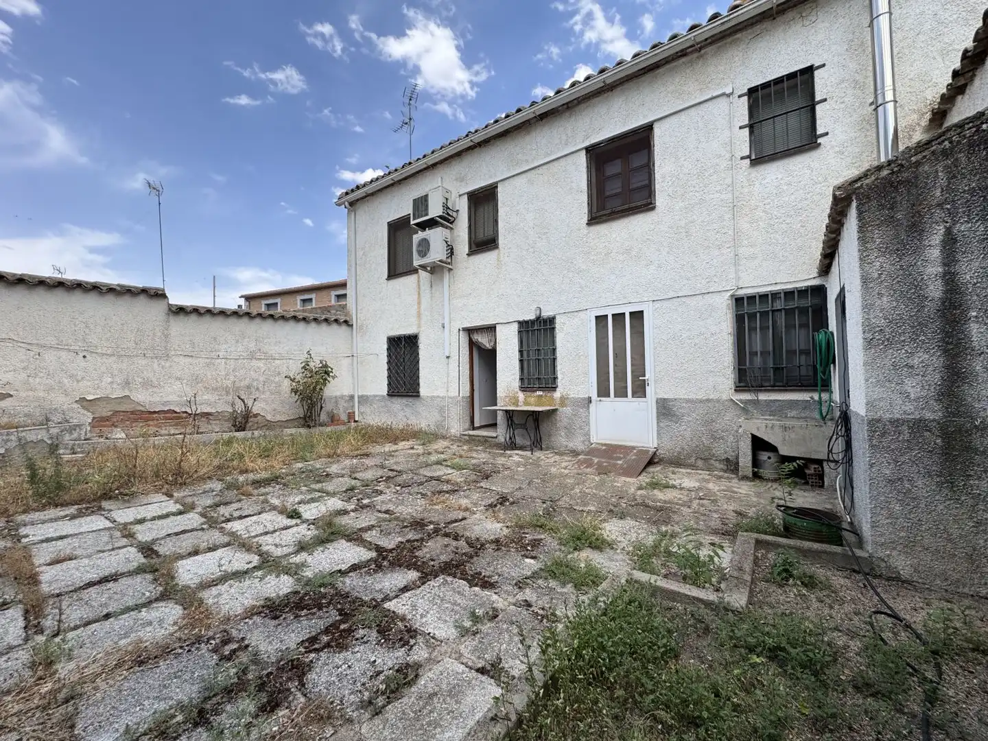 Vista exterior de Casa o xalet en venda en Las Ventas Con Peña Aguilera amb Calefacció