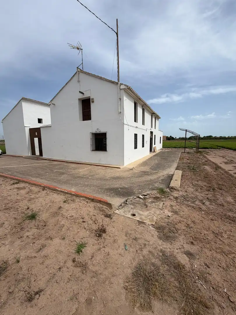 Außenansicht von Country house zur Miete in Alboraya mit Privatgarten, Terrasse und Abstellraum